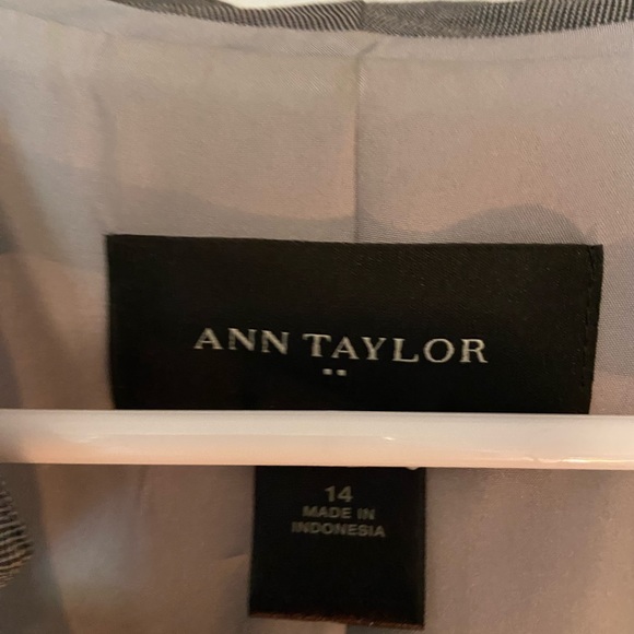 Anne Taylor Business Jacket-size 14 - Picture 4 of 5
